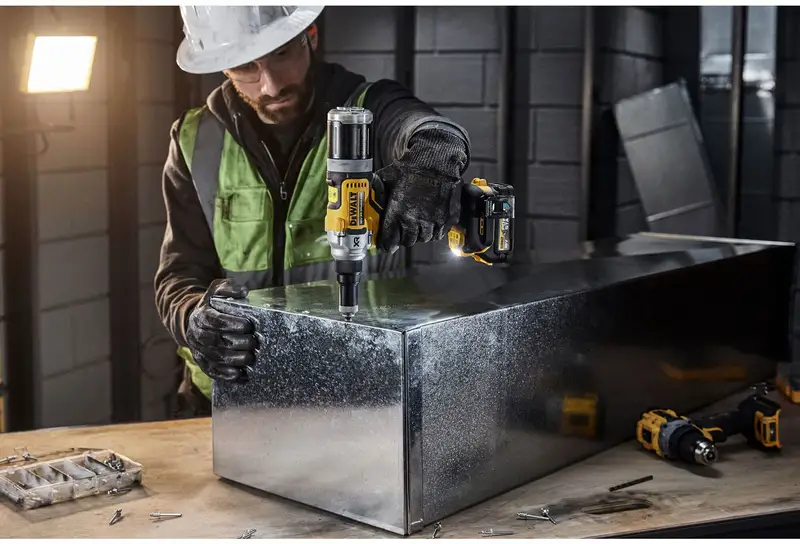 Заклепочник акумуляторний безщітковий DeWALT DCF414NT — Photo 8