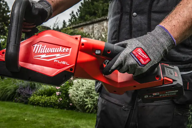 Кущоріз акумуляторний безщітковий MILWAUKEE M18 FHET60G2-0, 60см — Photo 2