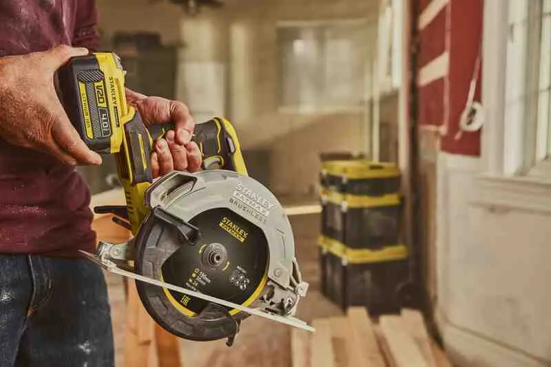 Пила циркулярна акумуляторна STANLEY FATMAX SFMCS550B — Photo 14