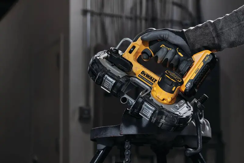Пила стрічкова акумуляторна безщіткова DeWALT DCS377NT — Photo 8