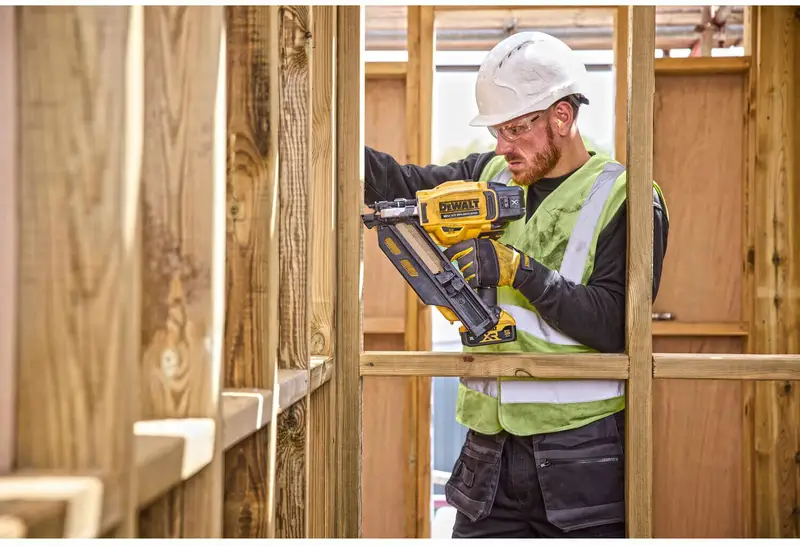 Пістолет цвяхозабивний акумуляторний безщітковий DeWALT DCN930N — Photo 18