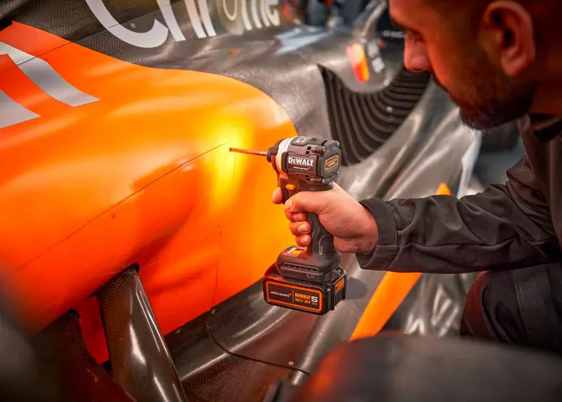 Шурупокрут ударний McLaren F1 TEAM LIMITED EDITION DeWALT DCF85MP2T — Photo 13