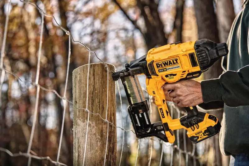 Степлер скобозабивний акумуляторний безщітковий DeWALT DCFS950P2 — Photo 12