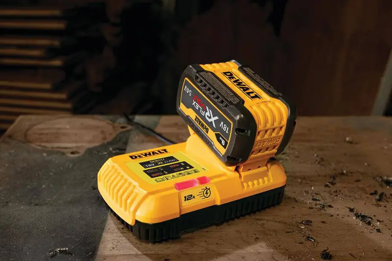 Зарядний пристрій DeWALT DCB117 — Photo 2