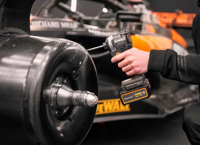Шурупокрут ударний McLaren F1 TEAM LIMITED EDITION DeWALT DCF85MM2T — Photo 14