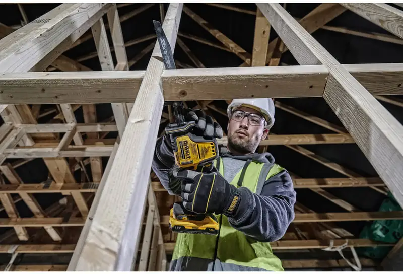 Пила шабельна акумуляторна безщіткова DeWALT DCS369N — Photo 4