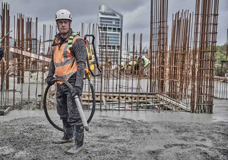 Вібратор-наплічник глибинний акумуляторний POWERSHIFT DeWALT DCPS310N — Photo 13