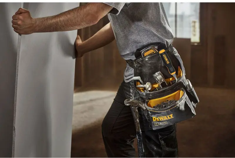 Професійна сумка для інструментів з ременем та скобою для молотка DeWALT DWST40101-1 — Photo 1