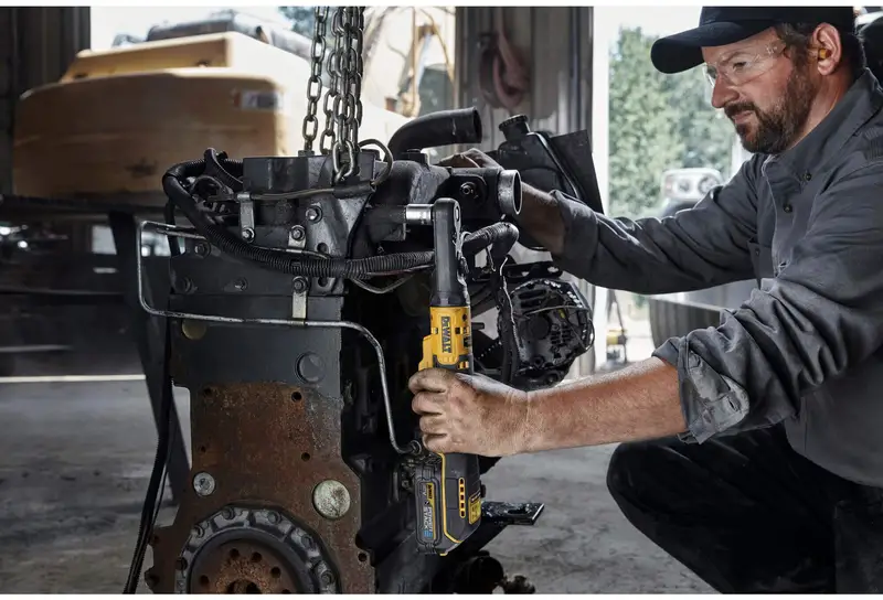 Гайкокрут кутовий - ключ-храповик акумуляторний безщітковий DeWALT DCF510E2G — Photo 6