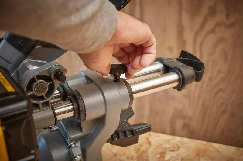 Пила торцювальна акумуляторна STANLEY FATMAX SFMCS701M1 — Photo 6