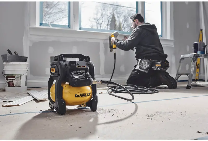 Компресор повітряний акумуляторний DeWALT DCC1018N — Photo 7