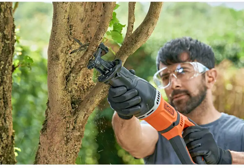 Пила шабельна мережева BLACK+DECKER BES301 — Photo 4