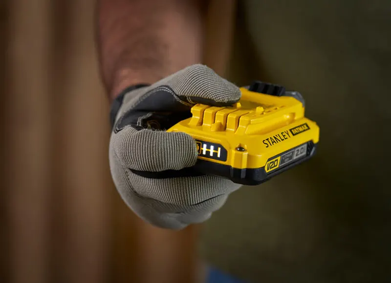 Зарядний пристрій STANLEY FATMAX SFMCB12D2 — Photo 1