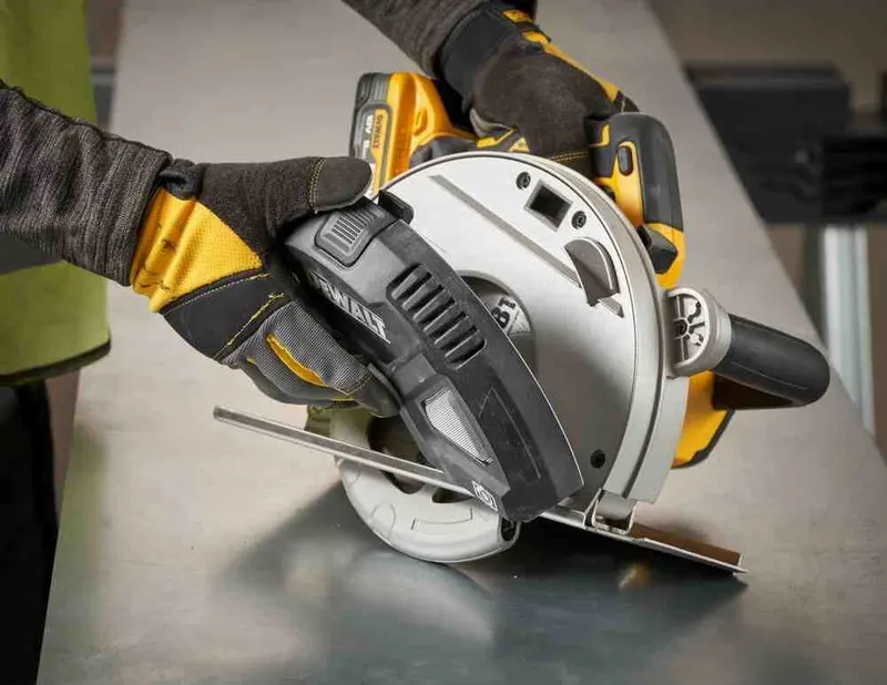 Пилка дискова по металу акумуляторна DeWALT DCS383H2 — Photo 7