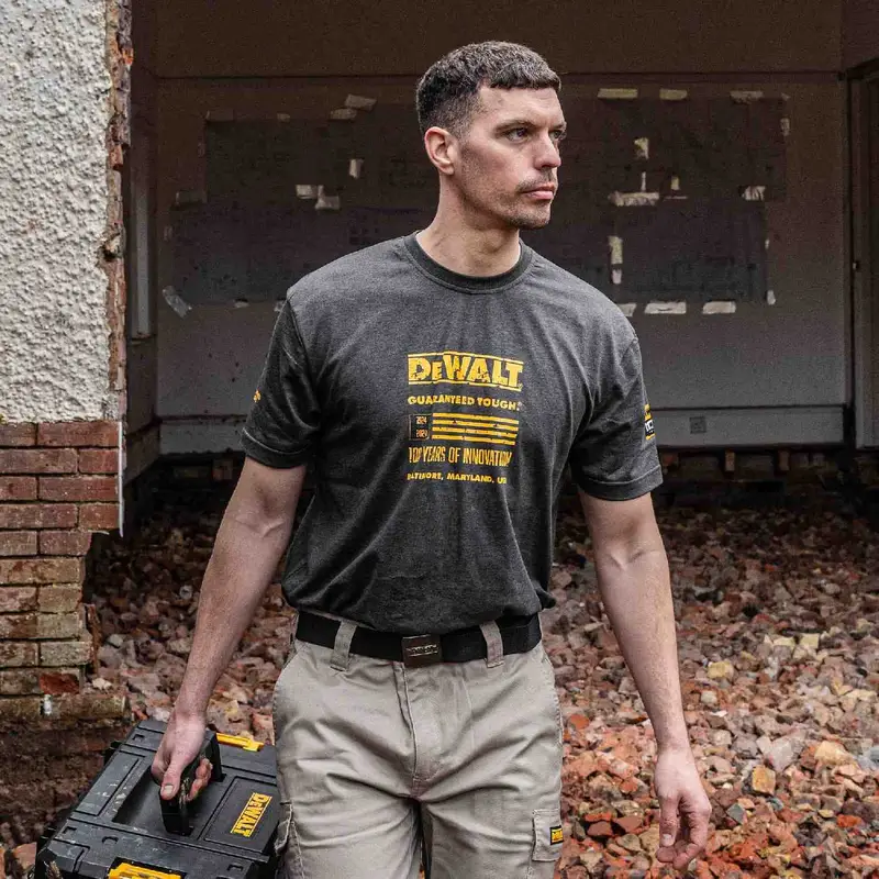 Футболка 100 YEAR T-SHIRT DeWALT DWC240-004-XL — Photo 4