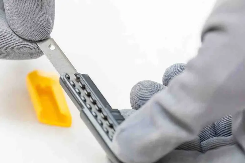 Ніж SM довжиною 130 мм з лезом шириною 9 мм з сегментами, що відламуються STANLEY 1-10-150 — Photo 6
