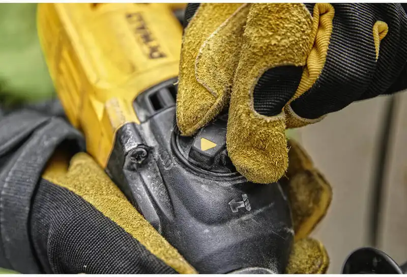 Перфоратор мережевий SDS-Plus DeWALT D25134K — Photo 7