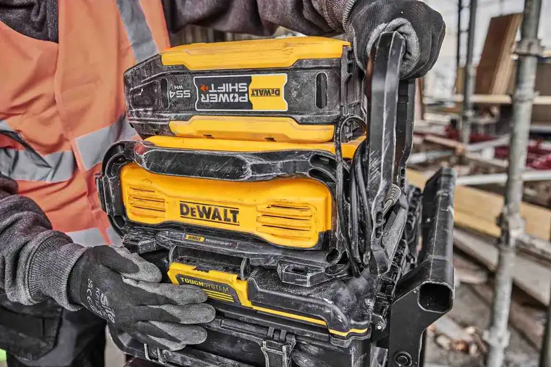 Зарядний пристрій POWERSHIFT DeWALT DCBPSC0550 — Photo 8
