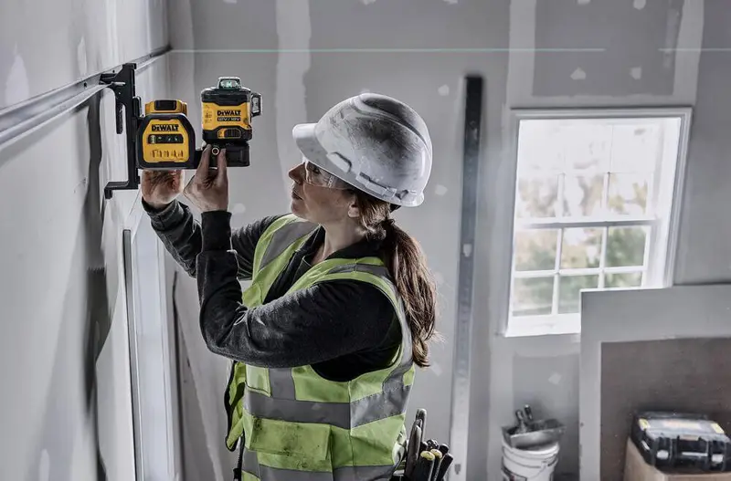 Рівень лазерний лінійний DeWALT DCE089D1G18 — Photo 9
