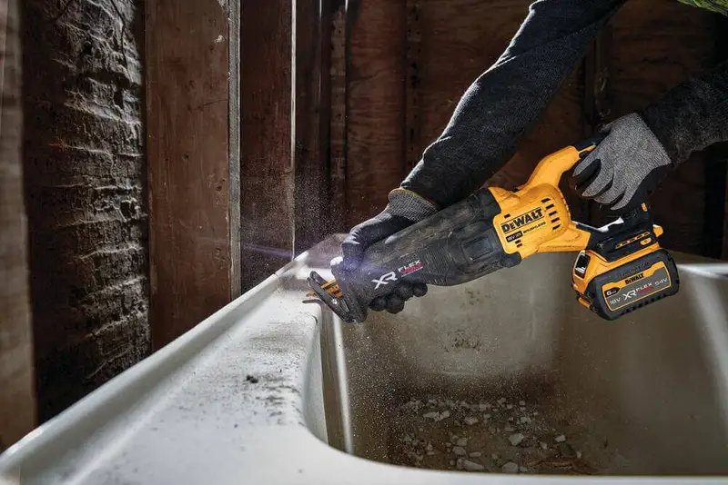 Пила шабельна акумуляторна DeWALT DCS386NT — Photo 5