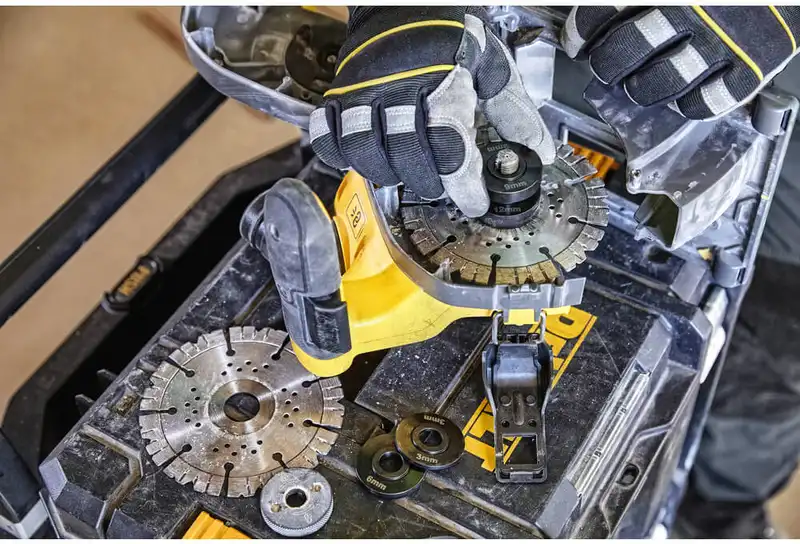Штроборіз акумуляторний безщітковий DeWALT DCG200T2 — Photo 15