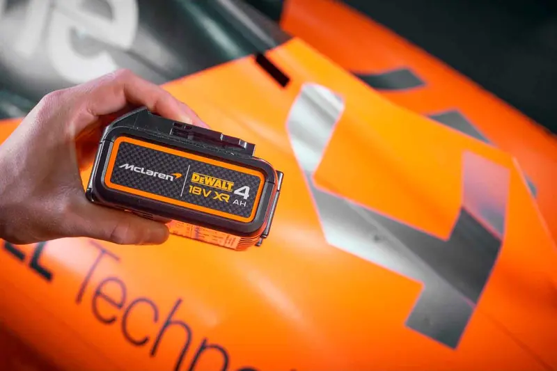 Дриль-шурупокрут ударний McLaren F1 TEAM LIMITED EDITION DeWALT DCD85MM2T — Photo 16