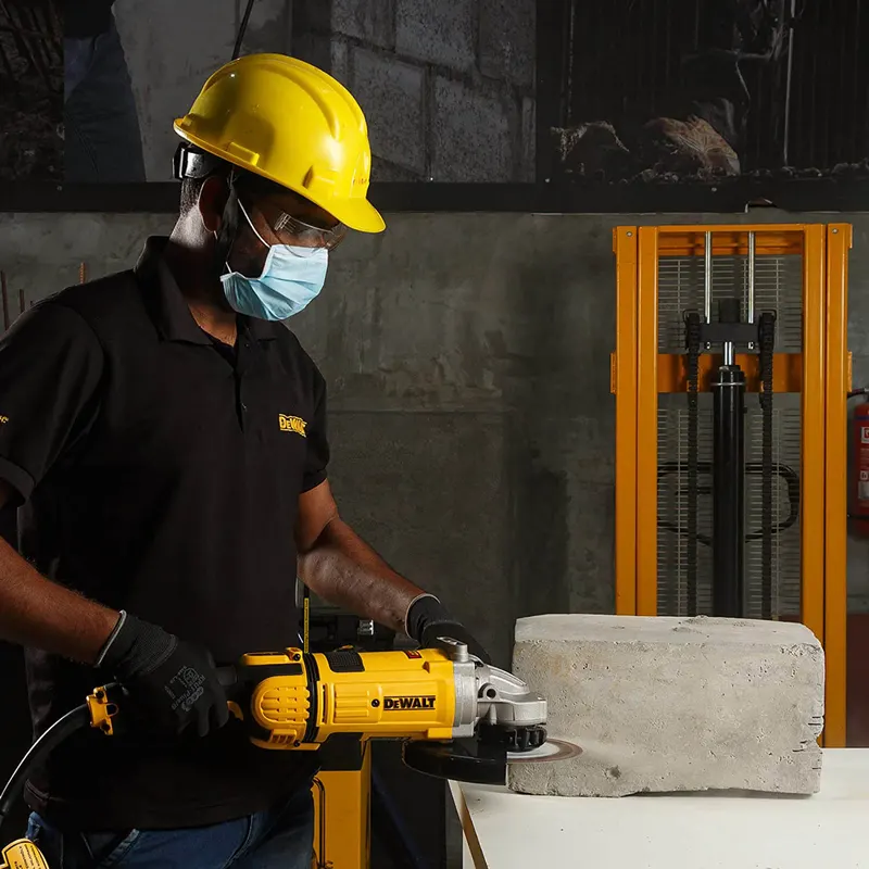 Шліфмашина кутова - болгарка мережева DeWALT DWE4579 — Photo 14