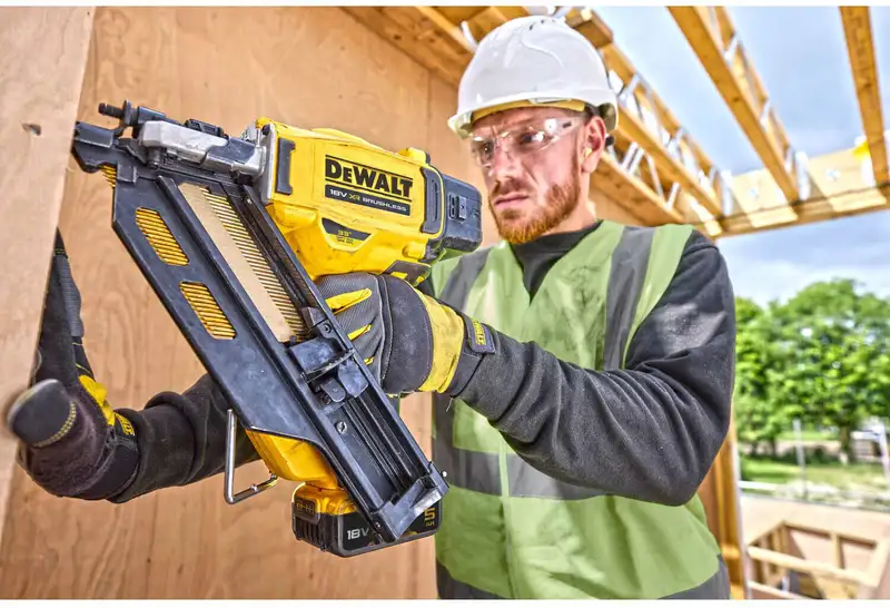 Пістолет цвяхозабивний акумуляторний безщітковий DeWALT DCN930N — Photo 13