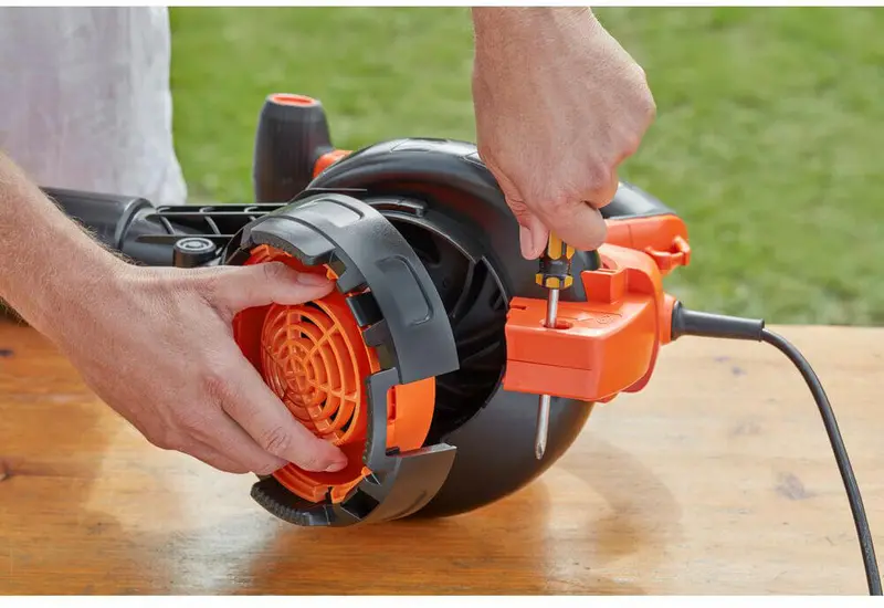 Садовий пилосос електричний BLACK+DECKER BEBLV301 — Photo 13