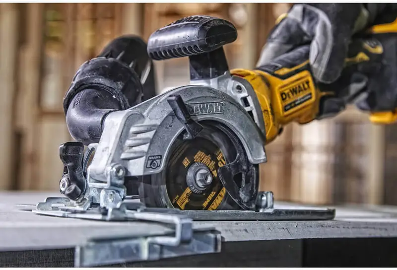 Пила дискова акумуляторна безщіткова DeWALT DCS571P2 — Photo 7