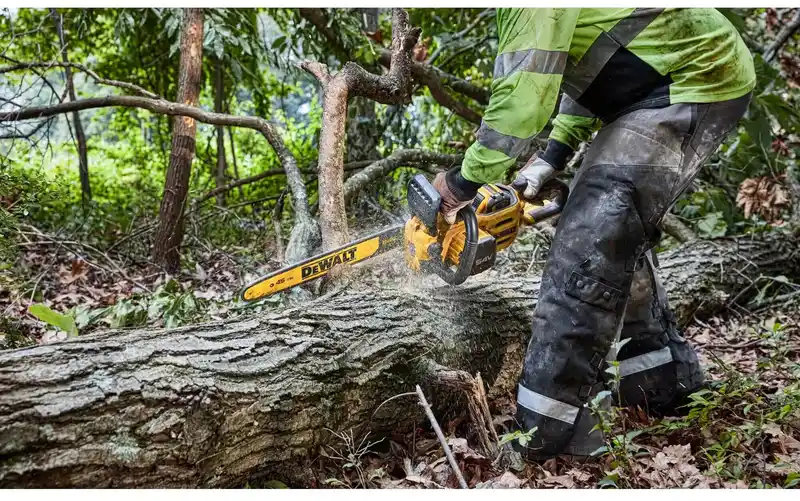Пила ланцюгова акумуляторна безщіткова DeWALT DCMCS574X1 — Photo 7
