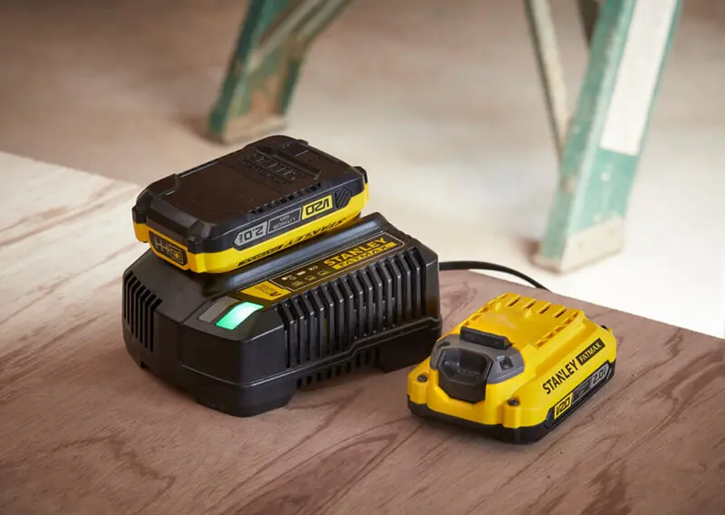 Зарядний пристрій STANLEY FATMAX SFMCB12D2 — Photo 4