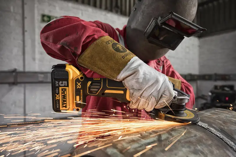 Шліфмашина кутова - болгарка акумуляторна безщіткова DeWALT DCG405P3 — Photo 3