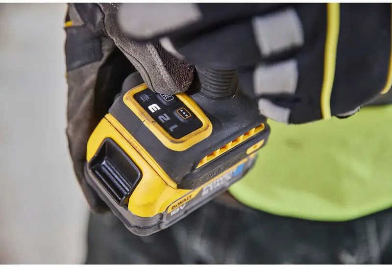 Шурупокрут ударний акумуляторний безщітковий DeWALT DCF860N — Photo 8