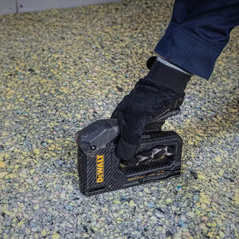 Степлер CARBON FIBRE для скоб типу G 6-14мм, цвяхів типу J 12, 15мм DeWALT DWHT80276-0 — Photo 4