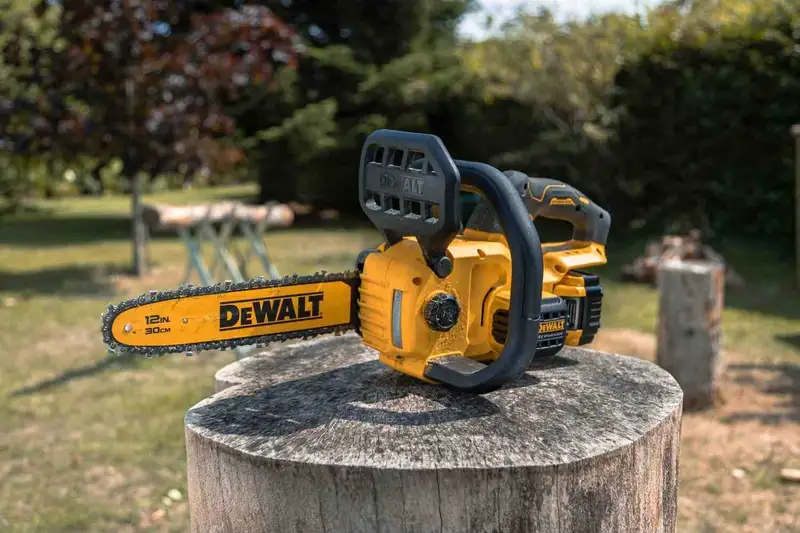 Пила ланцюгова акумуляторна безщіткова DeWALT DCMCS565P1 — Photo 6