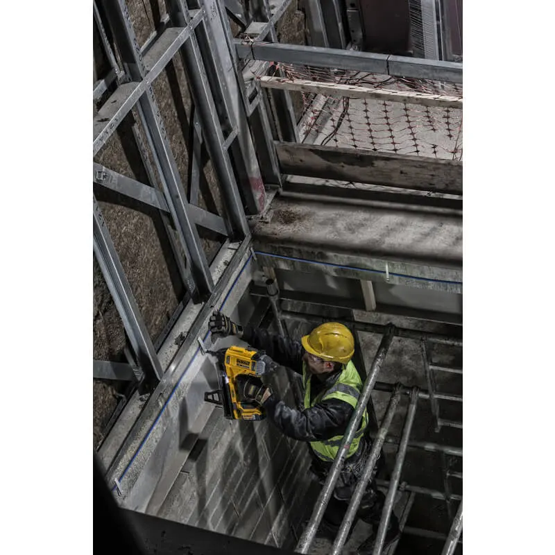 Пістолет цвяхозабивний акумуляторний безщітковий DeWALT DCN890P2 — Photo 8