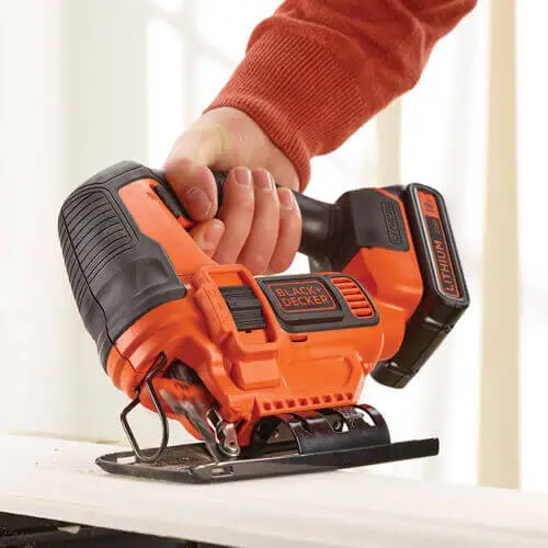 Пила лобзикова акумуляторна BLACK+DECKER BDCJS18N — Photo 2