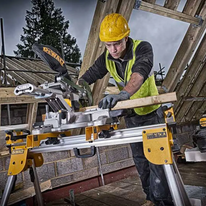 Пила торцювальна акумуляторна DeWALT DCS365N — Photo 6