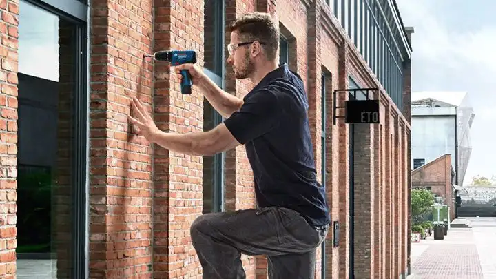 Акумуляторний ударний дриль-шуруповерт Bosch GSB 120-LI Professional — Photo 2