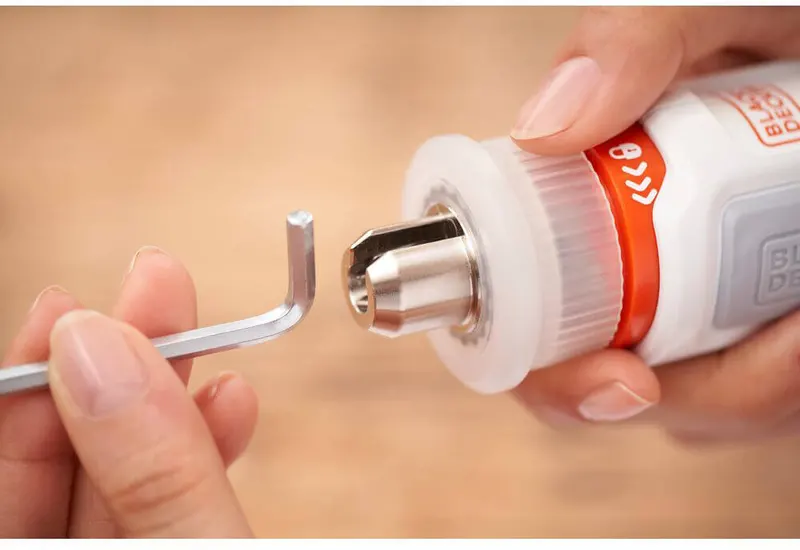 Акумуляторна викрутка BLACK+DECKER BCRTA01 — Photo 1
