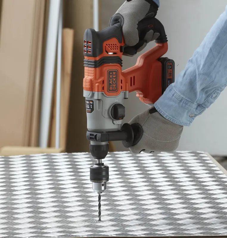 Перфоратор акумуляторний BLACK+DECKER BCD900D1S — Photo 7
