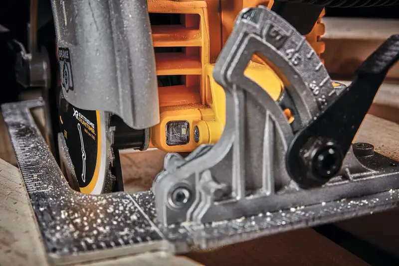 Пила дискова акумуляторна безщіткова DeWALT DCS573NT — Photo 9