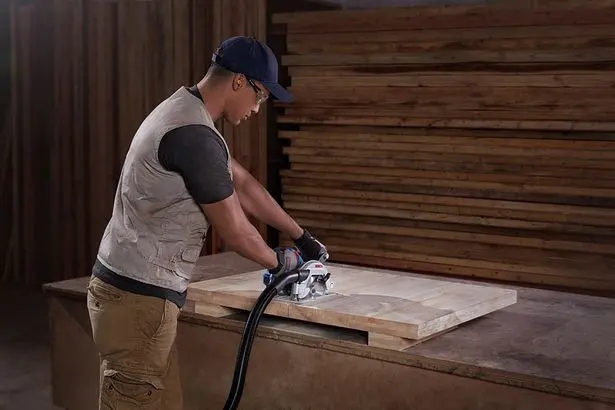 Ручна циркулярна пила Bosch GKS 600 — Photo 1
