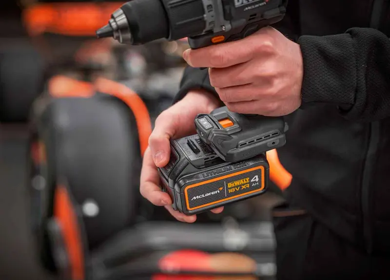Набір з двох інструментів акумуляторних безщіткових McLaren F1 TEAM LIMITED EDITION DeWALT DCK200MM2T — Photo 13