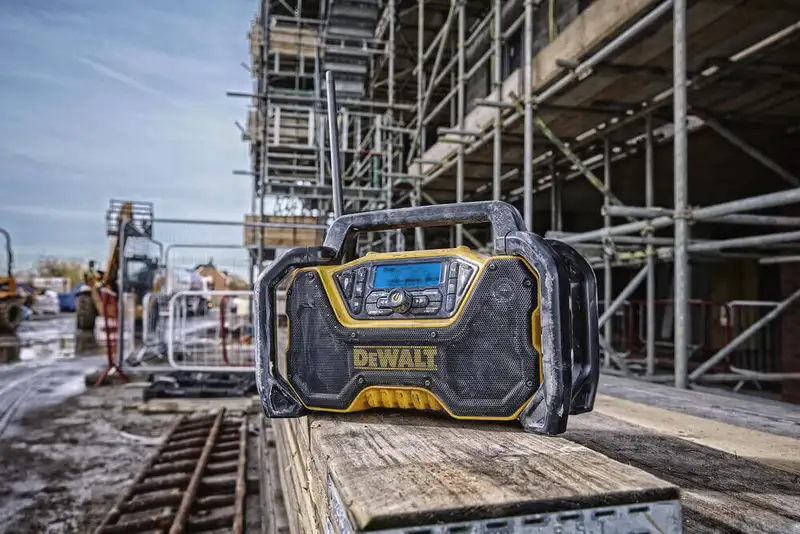 Зарядний пристрій-радіоприймач DeWALT DCR029 — Photo 5