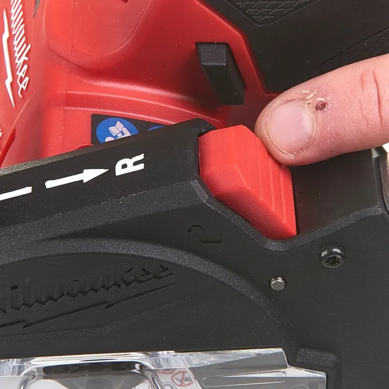 Шліфмашина універсальна відрізна акумуляторна MILWAUKEE M12 FCOT — Photo 7