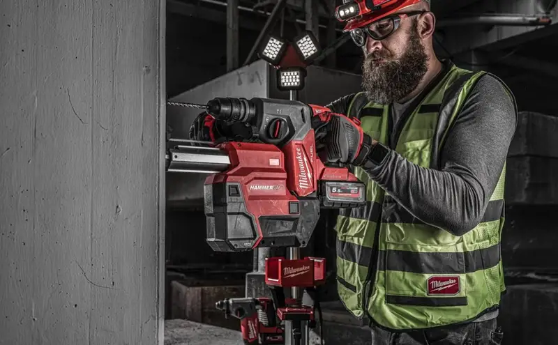 Перфоратор аккумуляторный бесщёточный SDS-PLUS MILWAUKEE M18 ONEFHXDEL-552C — Photo 2