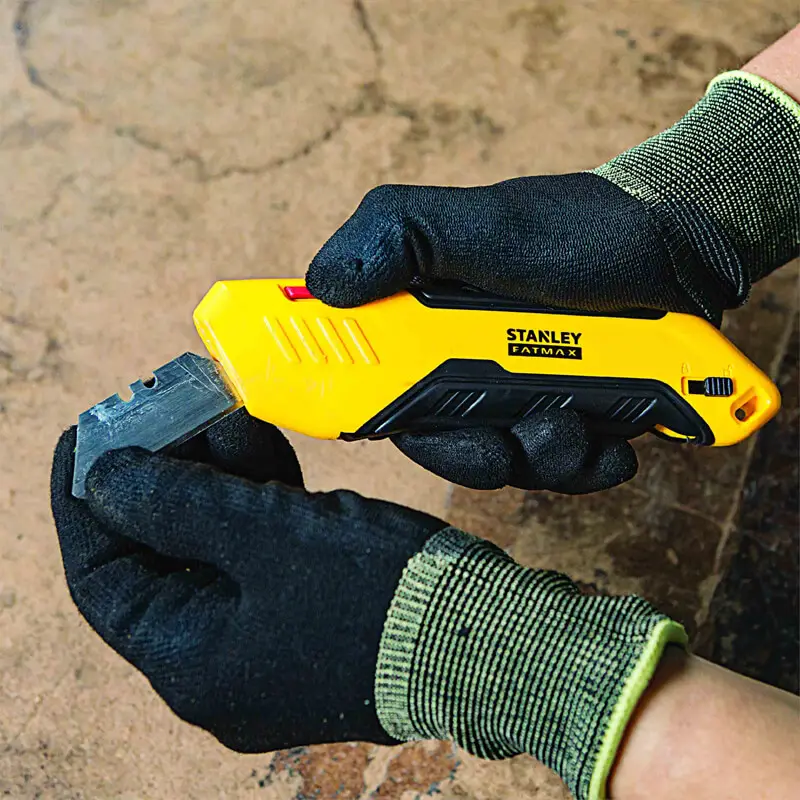 Ніж безпечний FATMAX® Box Box з висувним трапецевидним лезом STANLEY FMHT10369-0 — Photo 5