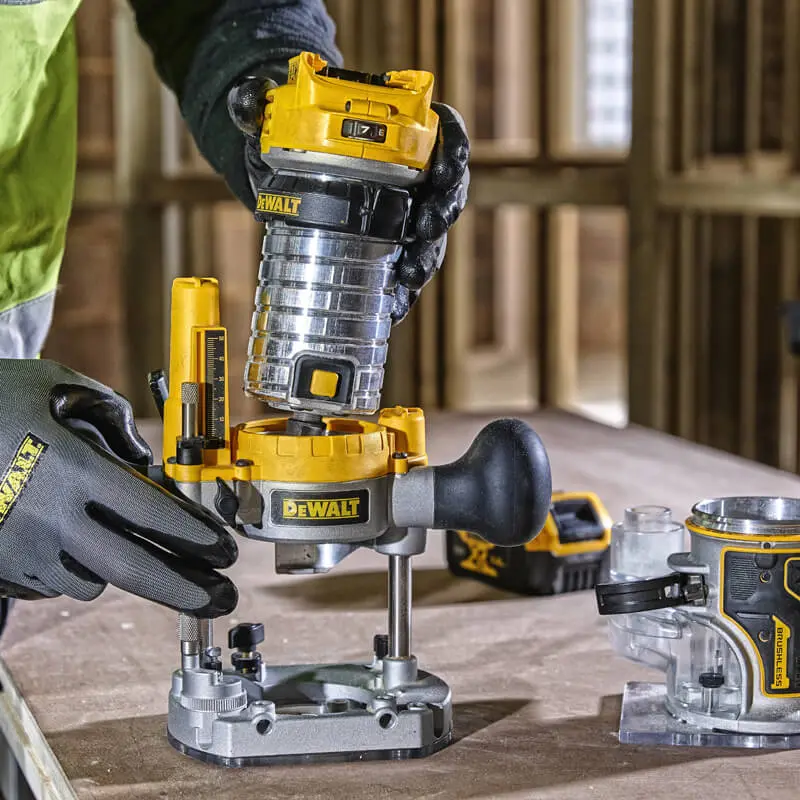 Фрезер акумуляторний безщітковий DeWALT DCW604N — Photo 4